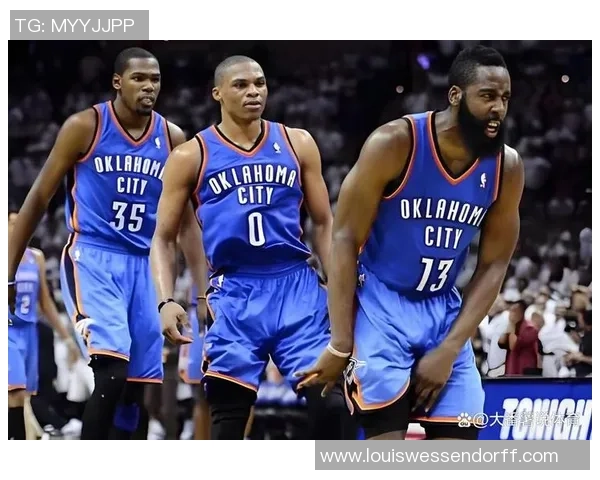 俄城三少威少杜兰特哈登成NBA得分榜前三名引发热议 俄城三少威少杜兰特哈登成NBA得分榜前三名引发热议